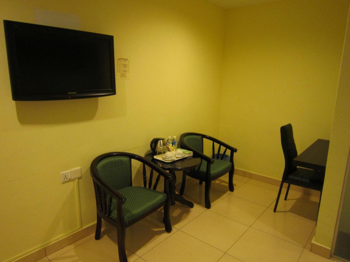 Oyo 151 Twin Hotel Куала-Лумпур Екстер'єр фото