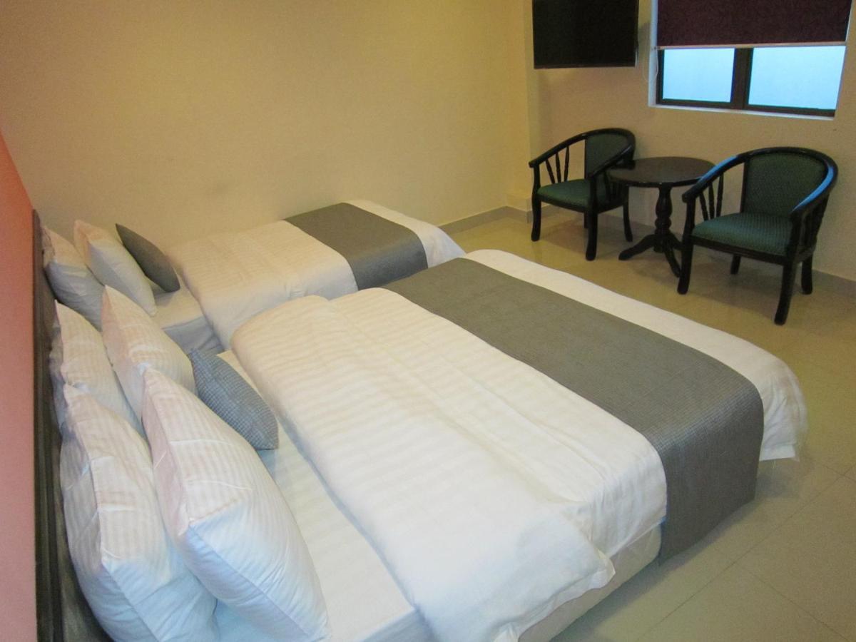 Oyo 151 Twin Hotel Куала-Лумпур Екстер'єр фото