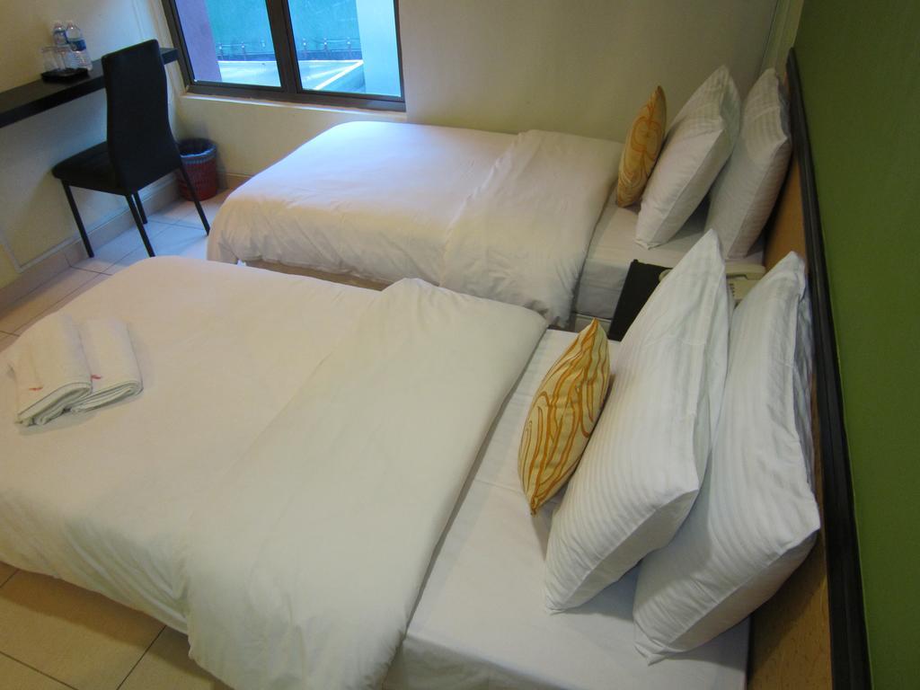 Oyo 151 Twin Hotel Куала-Лумпур Екстер'єр фото